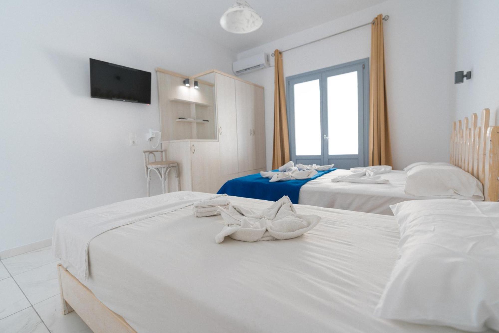 Dodomar Selection Hotel Perissa  Bagian luar foto