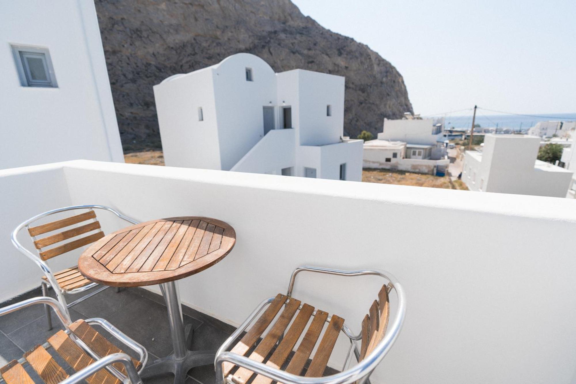 Dodomar Selection Hotel Perissa  Bagian luar foto