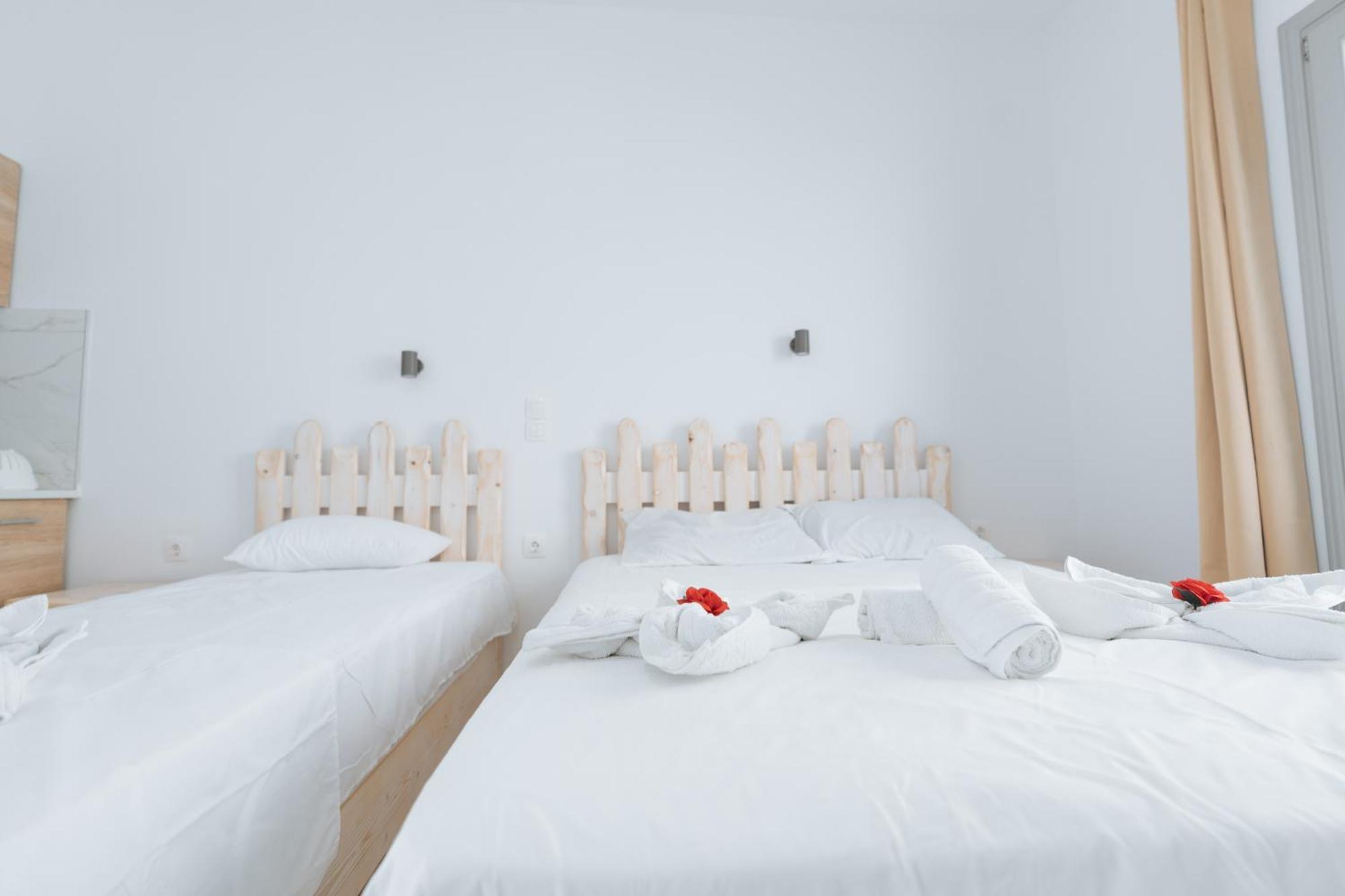 Dodomar Selection Hotel Perissa  Bagian luar foto